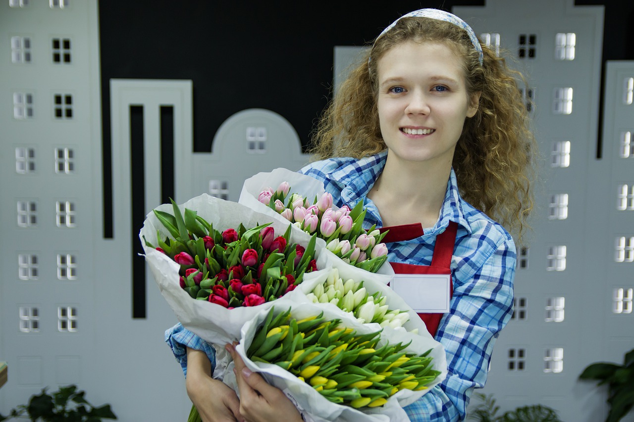 Jak zrobić prezent najbliższym mieszkając zagranicą? Kwiaciarnia internetowa, kwiaty przez internet do Polski